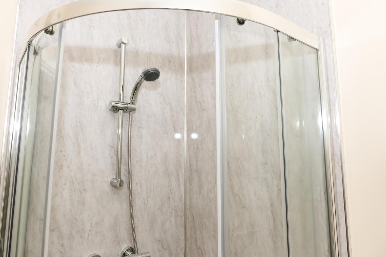 סנדרלנד Alexander Apartments Rooms 1 מראה חיצוני תמונה